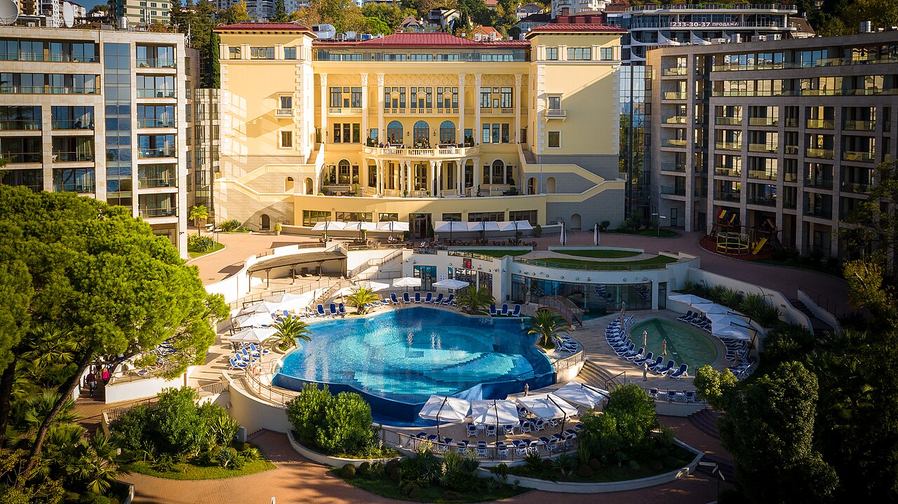 Swissôtel Resort Sochi Kamelia, вид со стороны моря