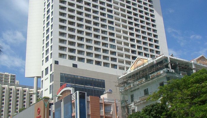 Luxury Nha Trang Hotel — фото 1