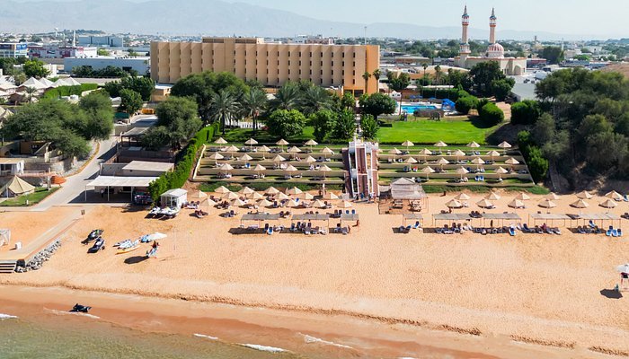 Bin Majid Beach Resort 4* — фото 1